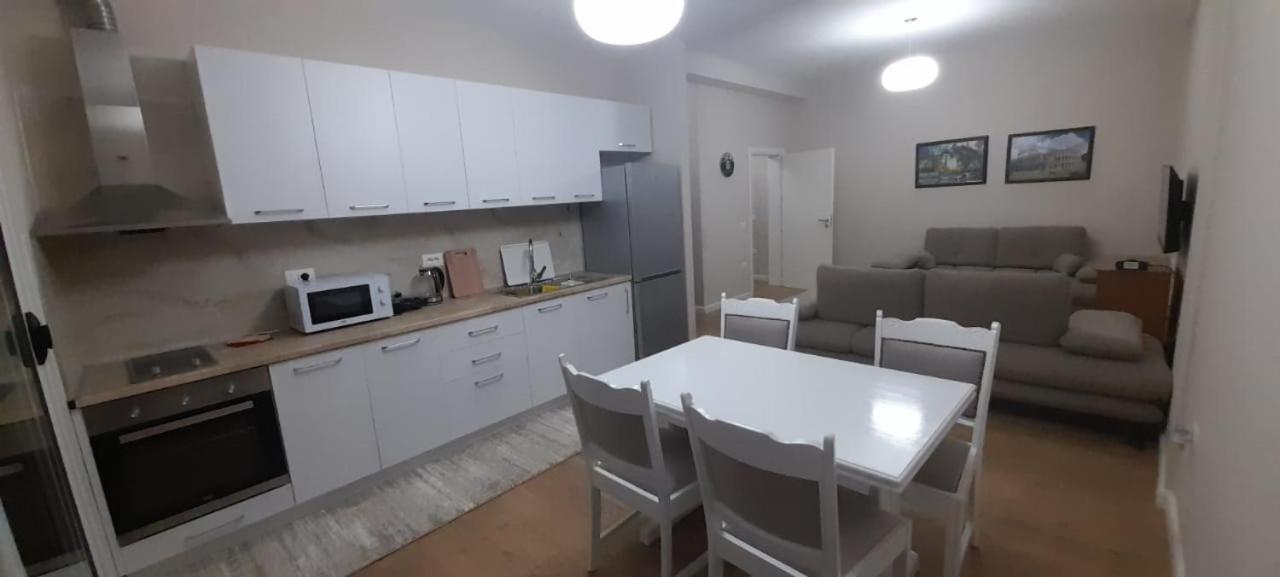 Odri Apartment Влёра Экстерьер фото